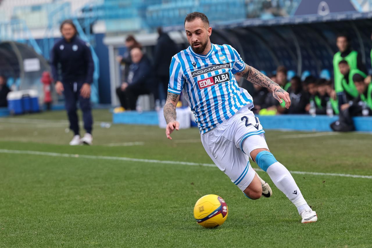 Pescara e Spal si dividono la posta: il pareggio sblocca la classifica per i biancazzurri! Scopri tutti i dettagli in diretta!