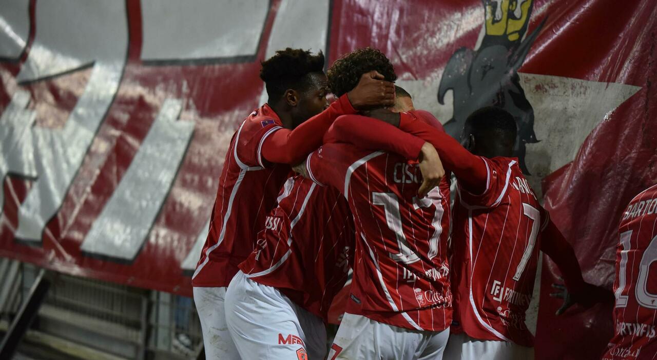 Drama dell’ultimo minuto: Cisco segna al 91′ e porta il Perugia alla vittoria contro l’Ascoli (2-1)! Scopri come è cambiato tutto!