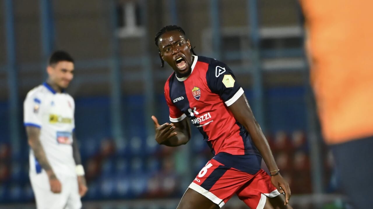 Emozioni al cardiopalma: Lumezzane e Novara si dividono la posta in gioco con un incredibile 2-2! Scopri i gol e i momenti chiave!